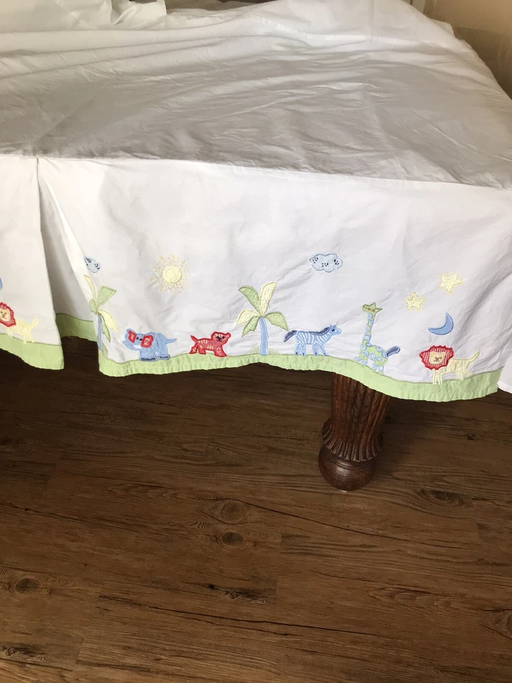 Юбка для детской кроватки Pottery Barn животные зоопарка джунглей белое зеленое постельное белье пыль оборки - Изображение 2 из 4