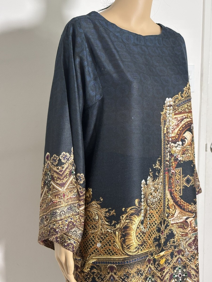 almirah kurti