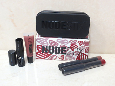 NUDESTIX NUDE+RED-HOT LIPS 3 PIECE MINI LIP KIT BOXED