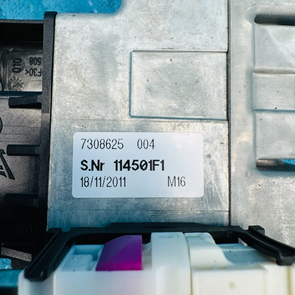 Módulo de control de cámara de visión trasera BMW 650i 2012-2014 OEM 66539240358 Foto 2 de 4