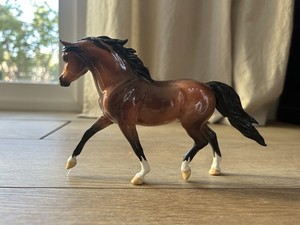 Beautiful Donna Chaney Welsh Pony Section A Mare In Earthenware