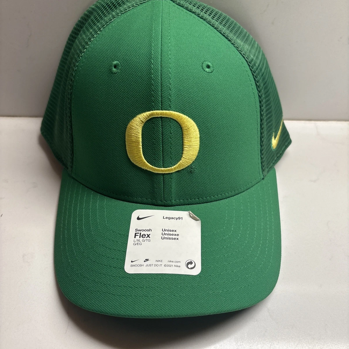 Nike Oregon Ducks Team Issue 2-Pack Ballcaps ? Nike Golf ? Like New Nike Oregon Ducks NCAA Fan Cap, Hats for sale | eBay main image 3