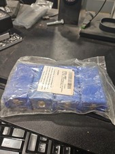 Plastic D-cell Battery Holder