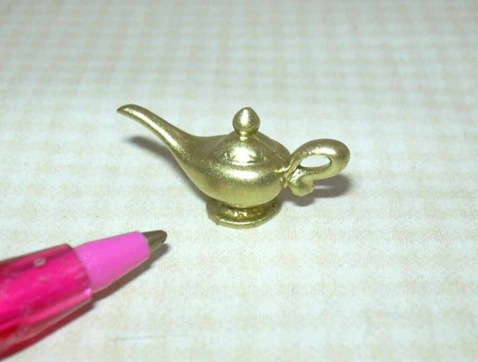 TOWN SQUARE MINIATURES Miniature Gold Genie Lamp Lantern, 1 1/4" Long: DOLLHOUSE Miniatures 1:12 Scale