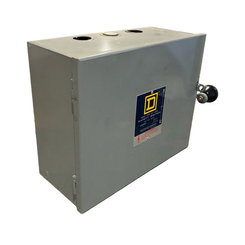 Square D 92351 Double Throw Disconnect Non-Fusible 30A 240V 3-Pole 3-Wire Type 1