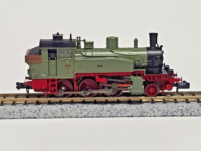 N SCALE FLEISCHMANN PICCOLO 703002 TANK STEAM TENDERLOKOMOTIVE LOCOMOTIVE VIDEO