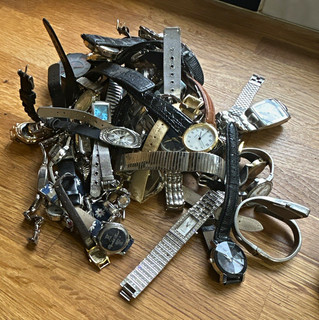Job lot of Mixed men’s and women’s quartz watches ALL WORKING