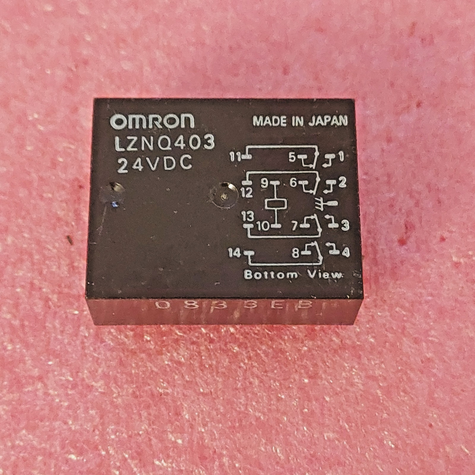 Relais OMRON LZNQ 403 24VDC 4PDT 1A 110VAC pour maintenance électronique
