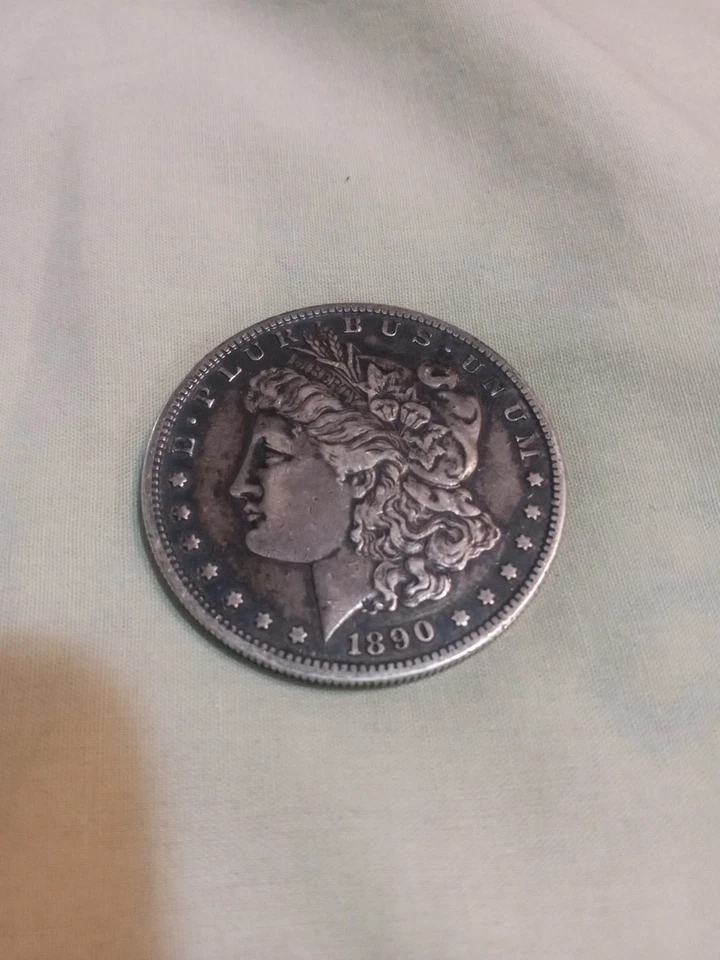 1890 S  Morgan dollar coin Still In Great Condition possible doubling  - Image 3 of 4