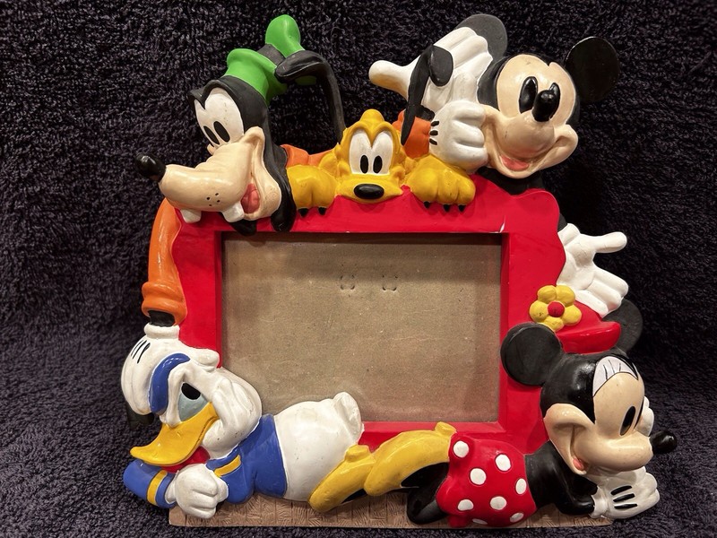 Vintage 3D Mickey Mouse Friends Picture Holder Frame 3.5 X 5  