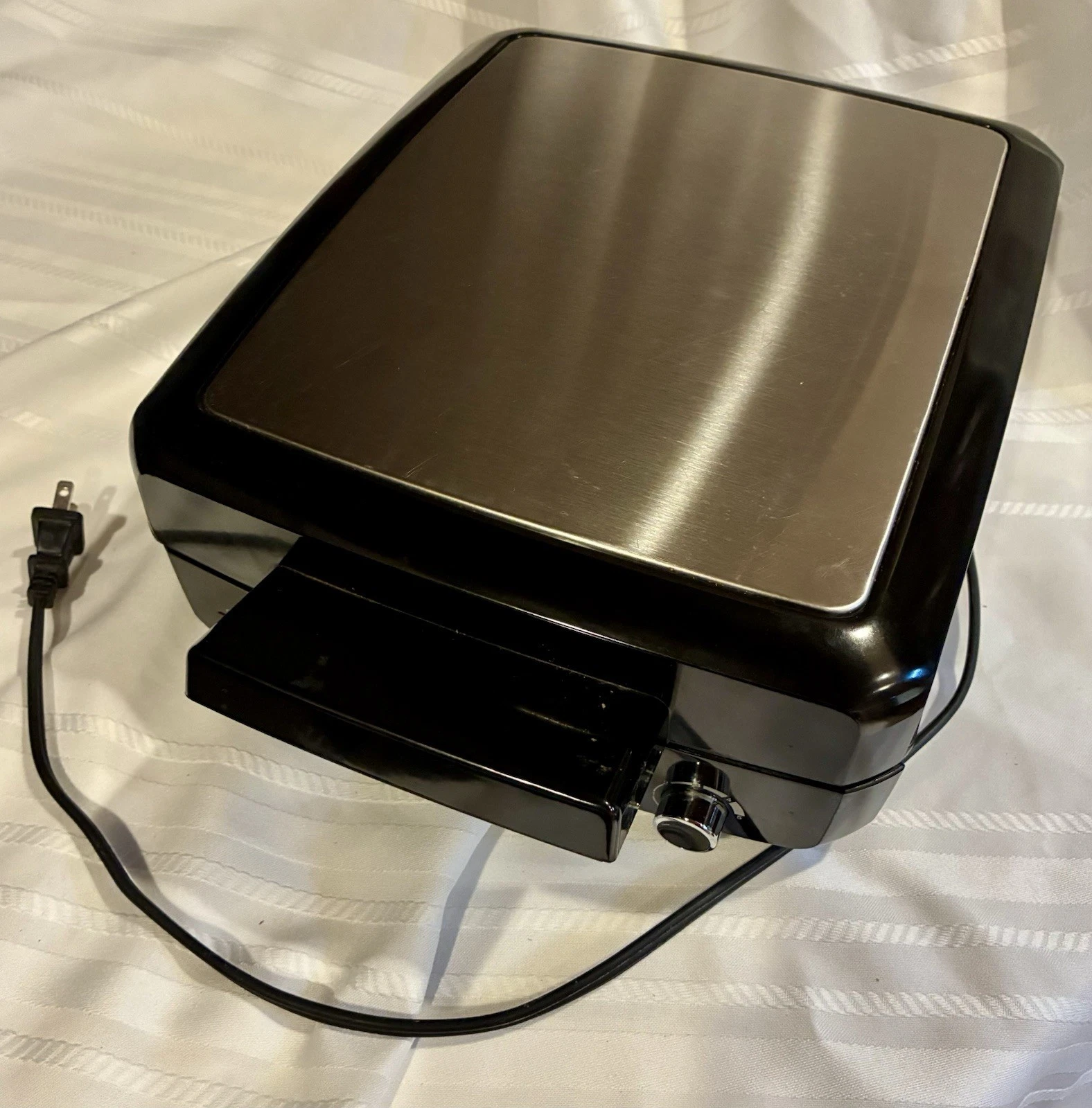 KRUPS GQ502D51 Stainless Steel Belgian Waffle Maker with Removable Plates 4...