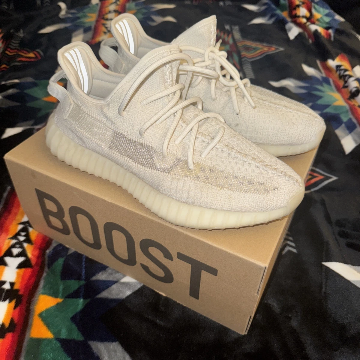 Las mejores ofertas en Yeezy Boost 350 V2 White | eBay