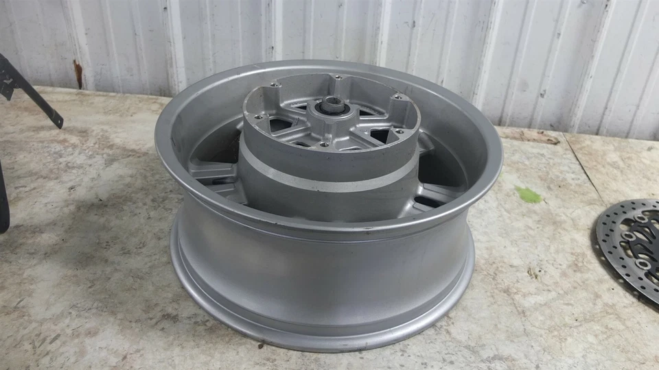 Llanta trasera 14 Honda CTX1300 CTX 1300 SOLO 12 millas Foto 2 de 4