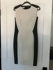 NARCISO RODRIGUEZ Colorblock Pattern Knee-Length Dress Grey and White Size 40