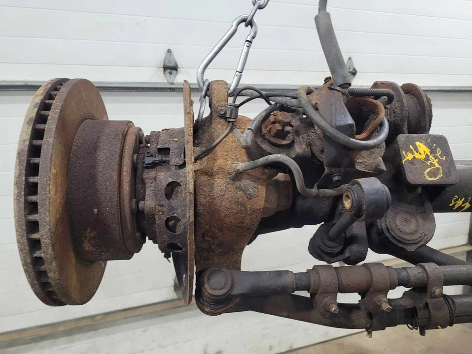 2005-2007 Ford F350 Super Duty SRW 3.73 Ratio Front Axle Assy Tested 88K - Image 4 of 4