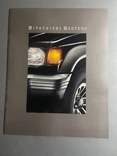 1992 Mitsubishi Montero Showroom Advertising Sales brochure - RARE! Awesome L@@K