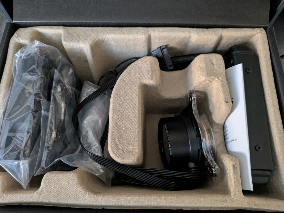 Asus ROG Ryuo 120  AIO Cooler - Image 4 of 4