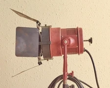 #12 Vintage Cinema/Mole Richardson Focusing Mickey Mole type 4081 w/ barn doors