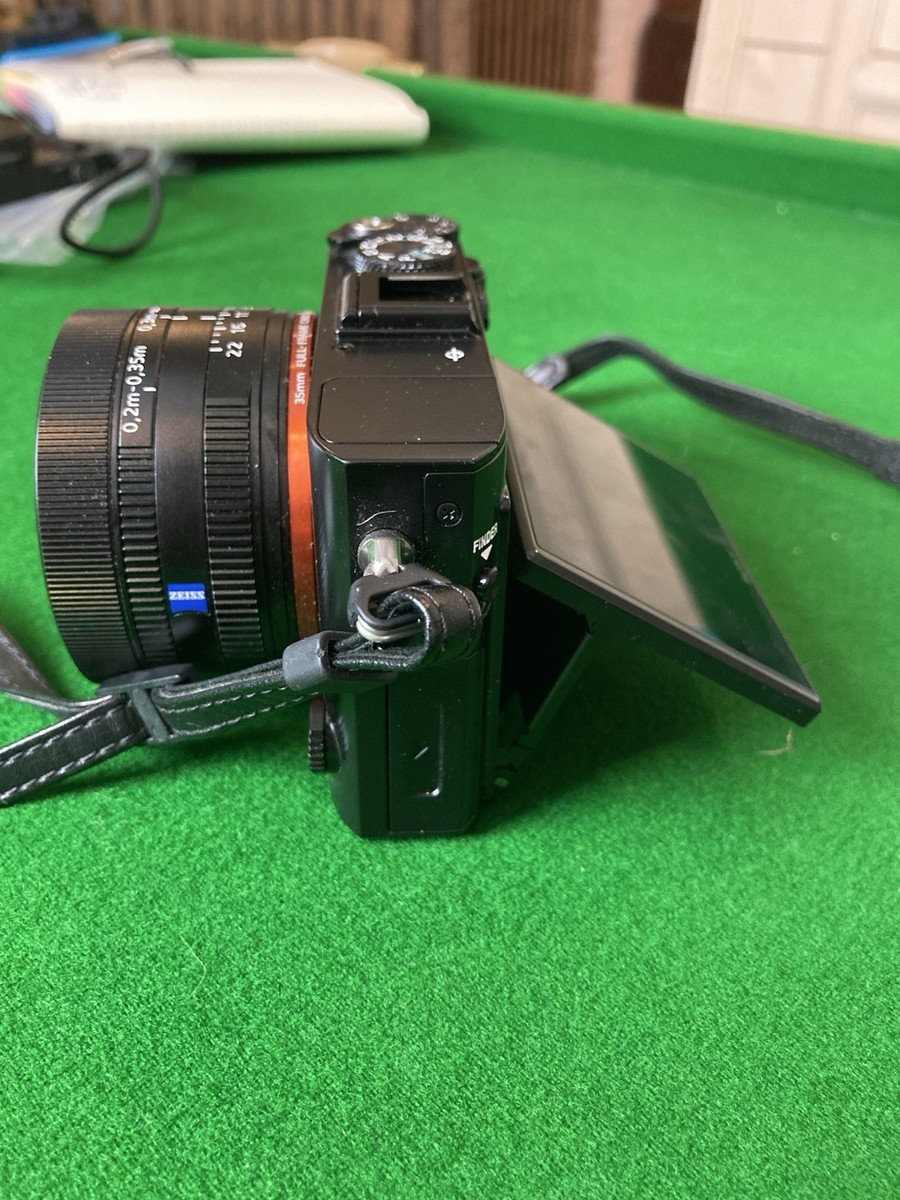 Sony Cyber-shot RX1R II 42.4MP Full Frame Digital Compact Camera