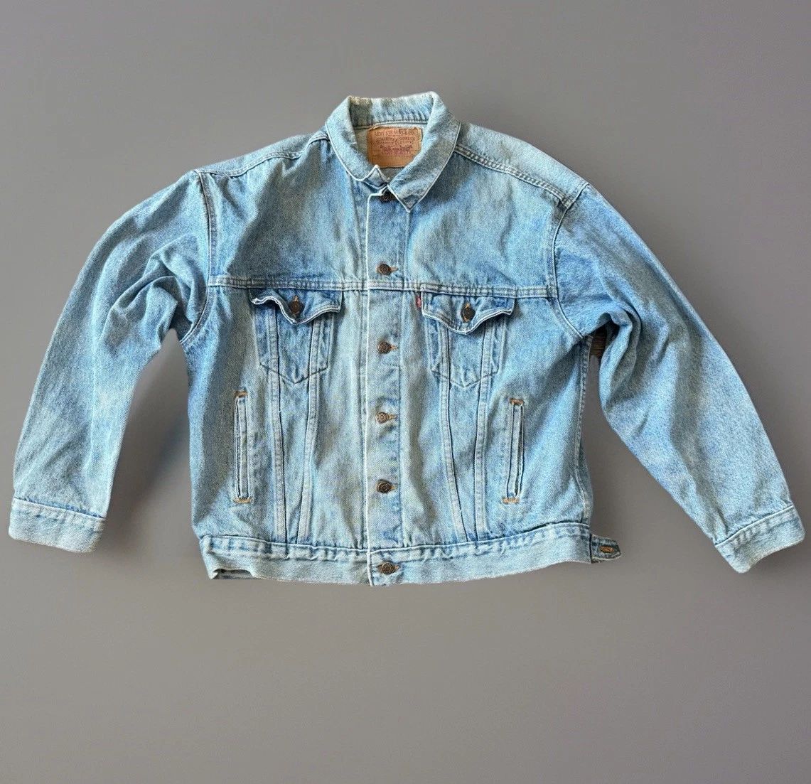 Vintage Levi's Men's Trucker Denim Jacket Red Tag 70507 4890 Sz Large USA Made