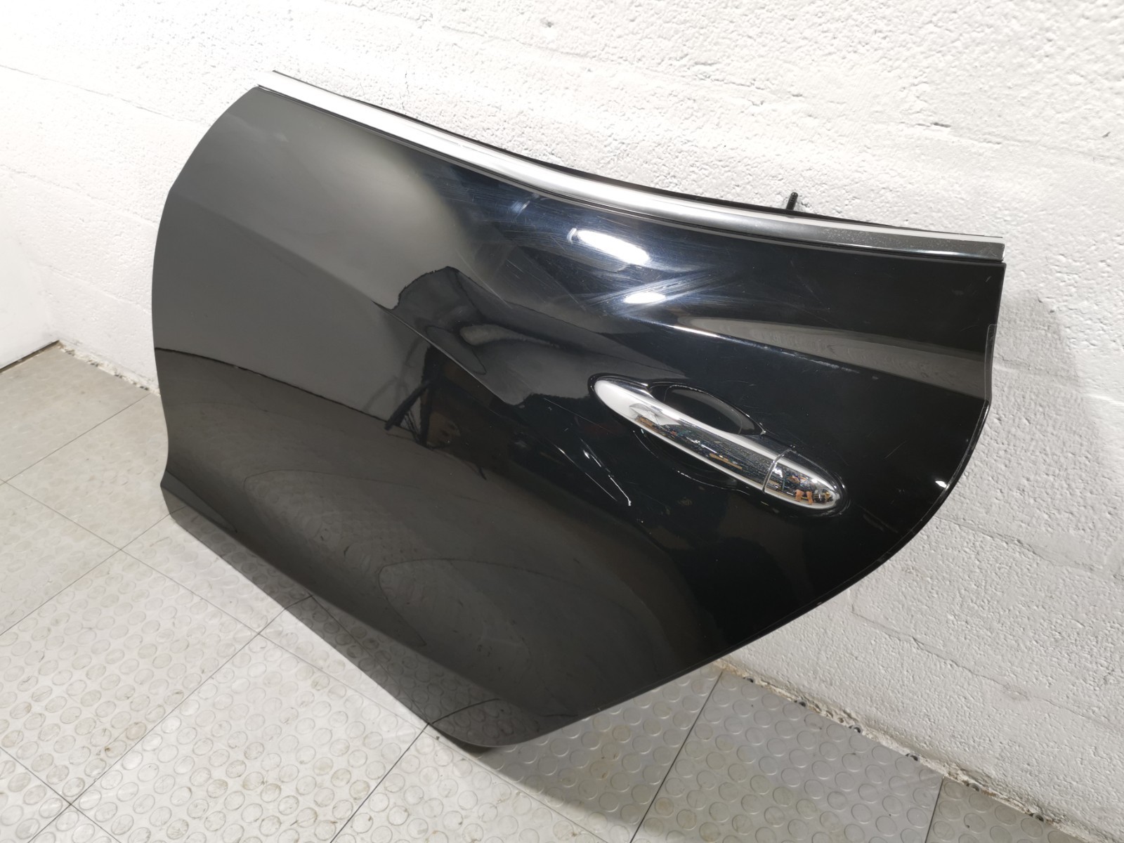 Maserati Ghibli 2015 RWD Auto 3.0 L Rear Left Black Complete Door OEM
