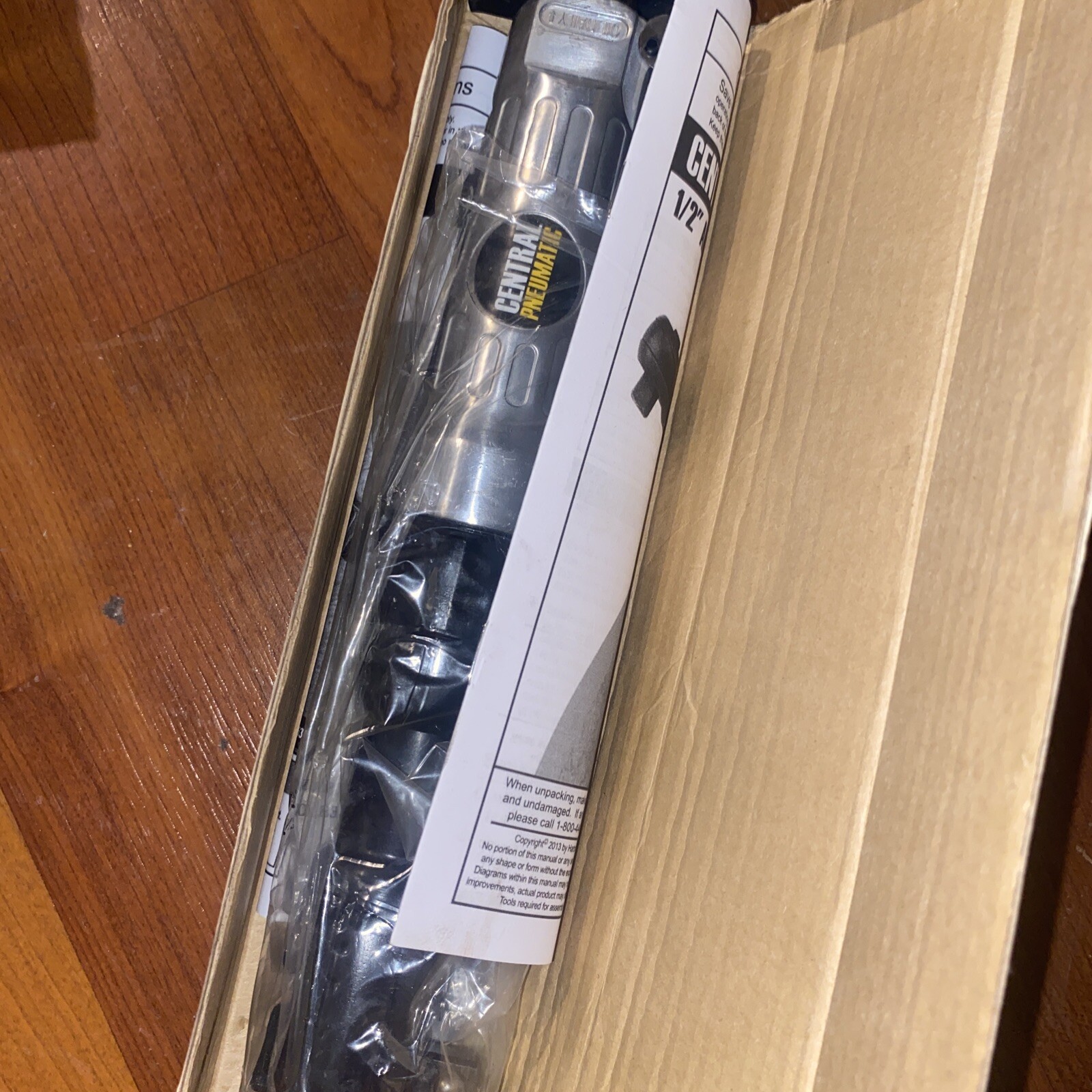 New CENTRAL PNEUMATIC1/2" AIR RATCHET Wrench 45lb torque