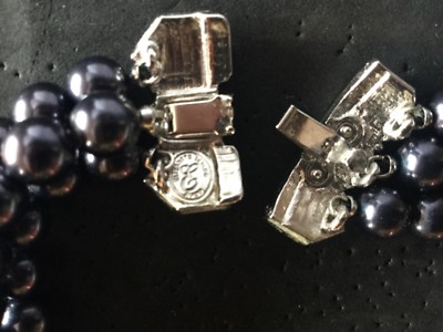 VINTAGE ELIZABETH TAYLOR FOR AVON MIDNIGHT ROMANCE NECKLACE  display picture 1