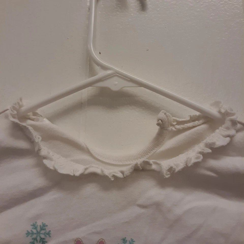 Suéter Wonder Niños Blanco Niñas Tallas 5T Manga Larga Invierno Conejito y Botón  Foto 4 de 4