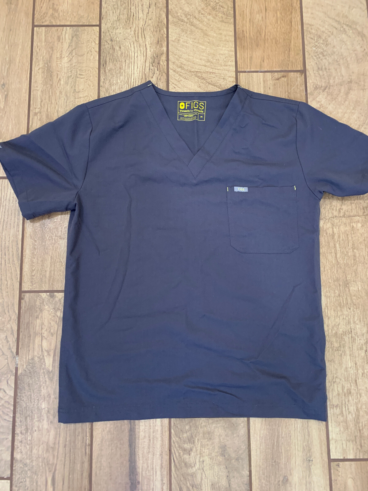 FIGS MENS Size Medium Pisco Basic Scrub TOP GRAY … - image 1
