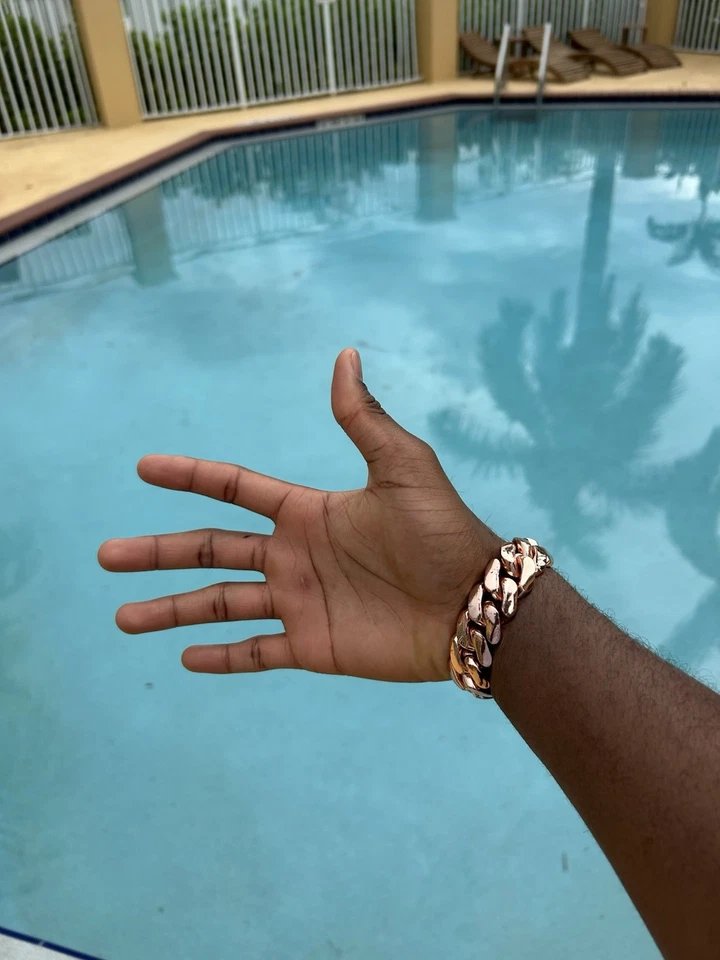 Miami Cuban Link Bracelet Rose Gold Plated 20mm - Image 2 of 3