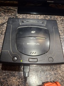 UNTESTED SEGA Saturn Console Bundle With 4 Games and Gun