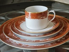 Mottahedeh Fitzhugh Cinnabar Five-Piece Place Setting