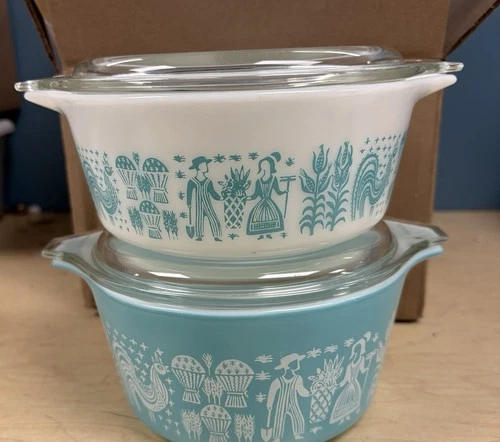 Blue Amish Butterprint Pyrex Casserole Dish Set Of 2  With Lids 472 & 473