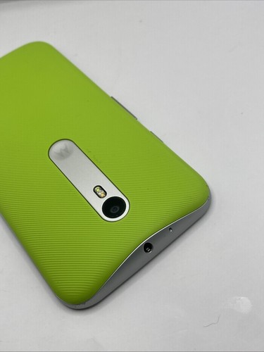 Motorola Moto G 3rd Gen XT1541 White/Lime Green- 8GB (Unlocked) Smartphone - Picture 5 of 8