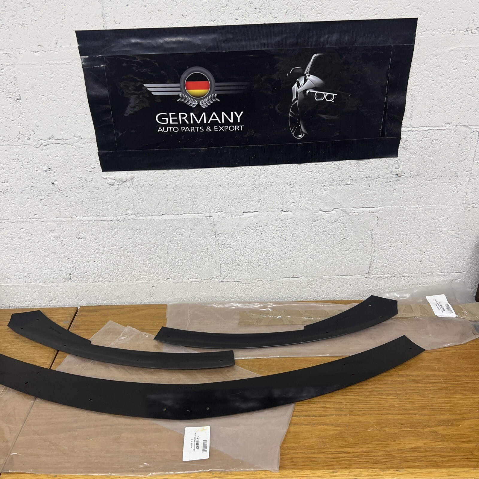 Genuine MCLAREN Plastic Support Bracket  P/n 13A6818cp And13A6333 X2. #003