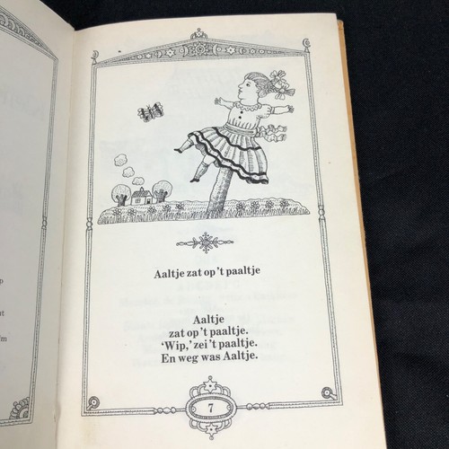 VTG Klein, klein kleutertje W Hora Adema Doornekamp In Dutch 1975 Paperback Rare - Picture 8 of 12