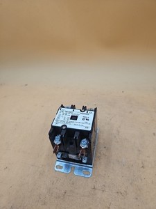 Products Unlimited Carrier HN52KD025 Contactor. 3100-30Q1028TT