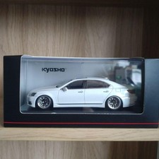 KYOSHO 1/43 Lexus LS 600hL Model Car White Pearl Custom Wheels