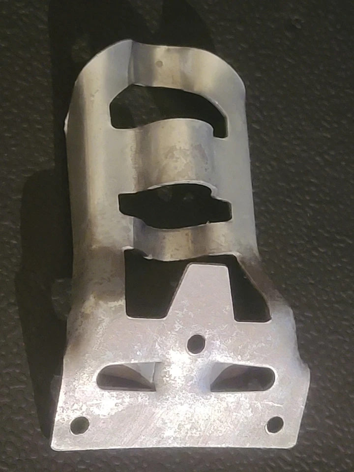 Soporte de poste de bandera de metal vintage VALLEY FORGE FLAG CO para poste de 3/4" Womelsdorf PA Foto 4 de 4