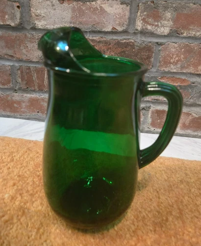 Vintage Anchor Hocking Forest Green 36 oz. Ice Lip Pitcher