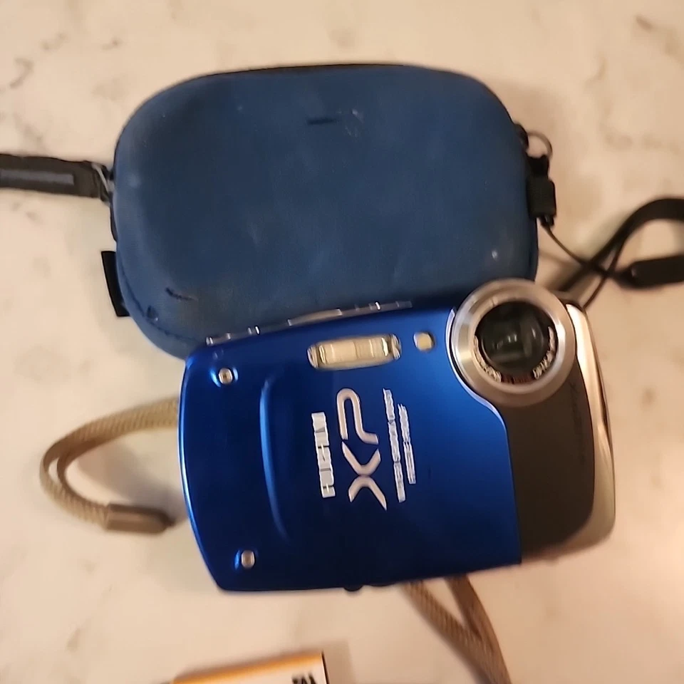 Fujifilm XP20 FinePix Digital Camera Water Shock Dust Proof No Charger READ - Image 3 of 4
