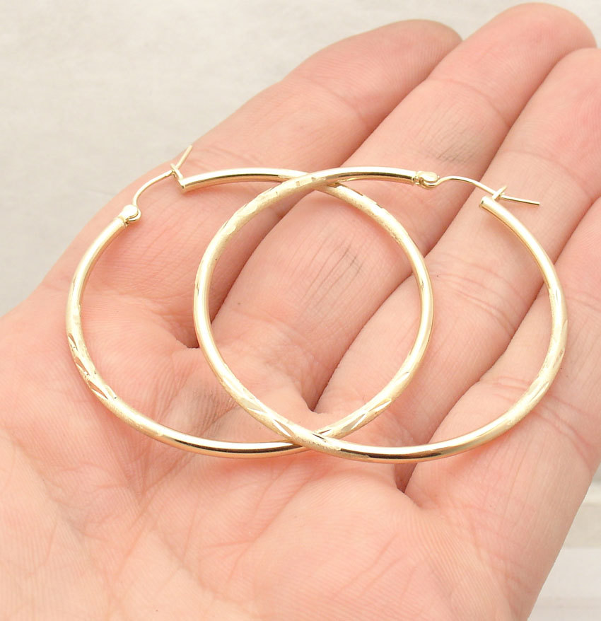 Extra Large Diamond Cut Hoop Earrings In 14K Yellow Gold 2 1/2 Inch  2 1 2 Inch 2 00 Mm - Foto 9