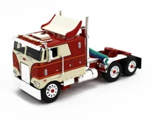 2022 DCP 1:64 *RED & CREAM* Peterbilt 352 COE Semi Truck w/Air Foil *NIB*