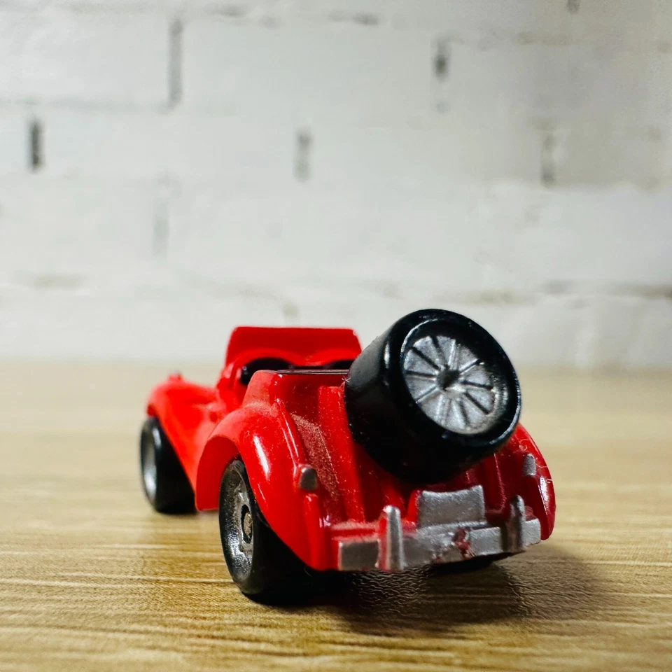 Micro Machines Galoob Miniature 1950s 50s MG TF Convertible Red Black - Image 4 of 4