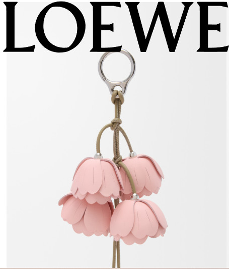 【新品未使用・日本限定】LOEWE ロエベ　さくら チャーム LOEWE Cherry Blossom Charm Calfskin Light Pink Japan Exclusive