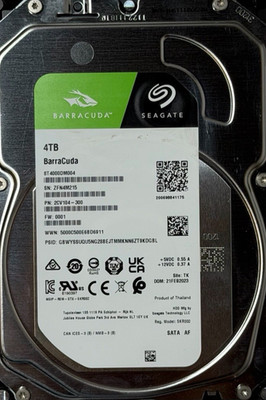 Seagate BarraCuda ST4000DM004 4TB ( SATA III (SATA 6Gb/s), smart ''gut''