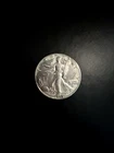 1943 WALKING LIBERTY HALF DOLLAR - 90% Silver /Circulated