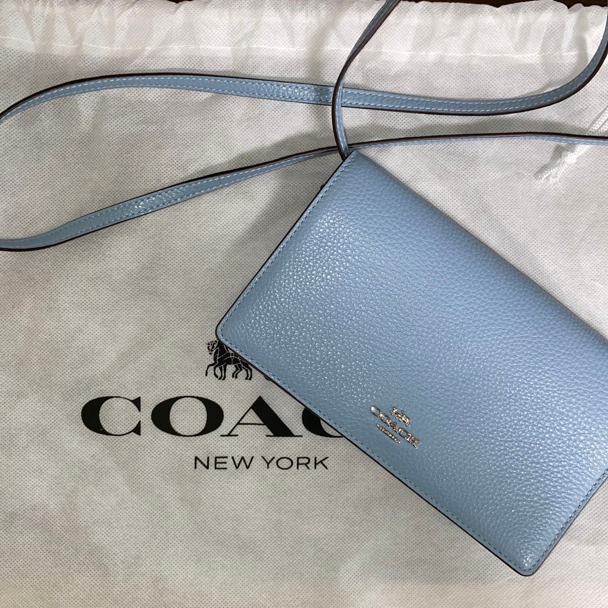 COACH shoulder wallet smartphone mini bag in excellent condition wa