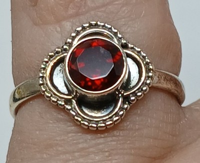 Garnet Sterling Silver 925 Ring Size 7  Vintage-Inspired Design #RB1-7