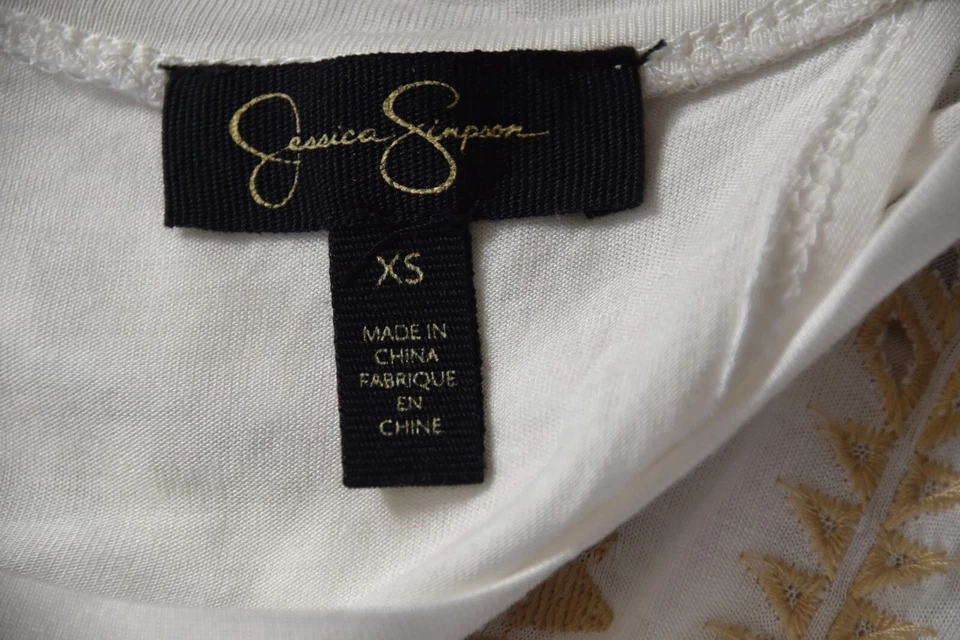 Jessica Simpson Embroidered Open Back Tank Top With Hi-Low Hem Size XS Boho - Image 4 of 4